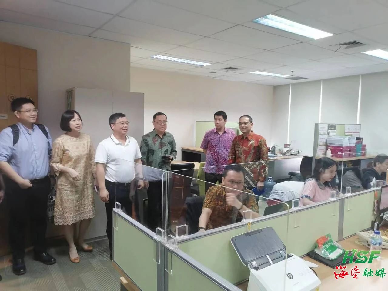 包洪文一行到KM公司调研。！！！